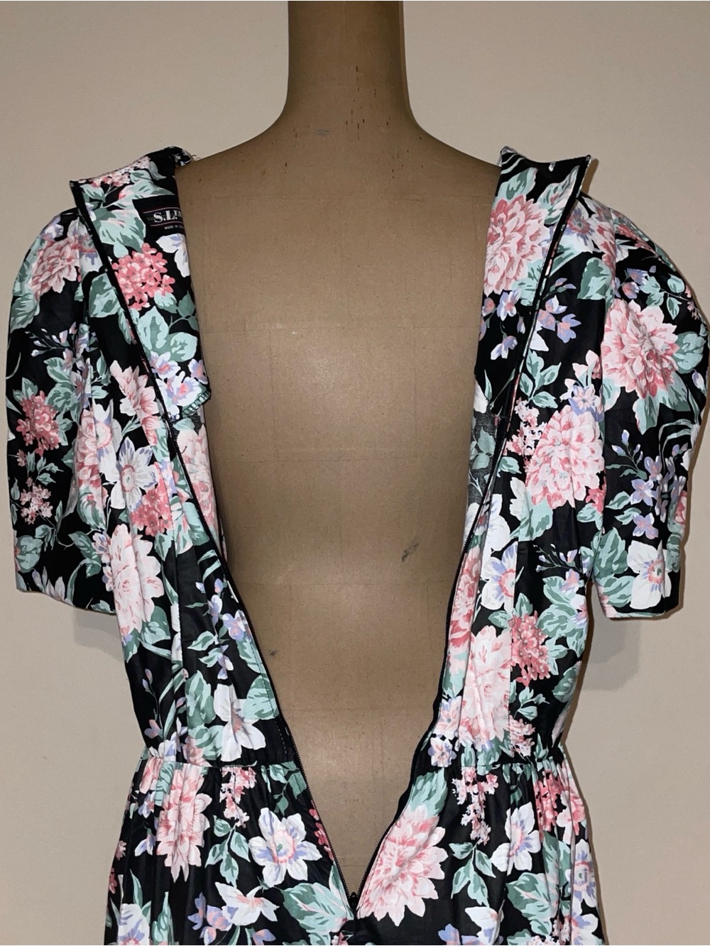 S.L. Fashions Black Maxi Dress with Pink & Mint Floral Print vintage - Picture 2 of 10